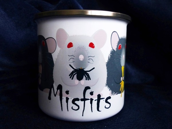Plecháček "Misfits" 300 ml