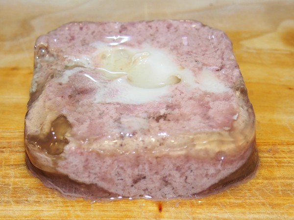 Drůbeží paštika se smetanovým středem 100 g