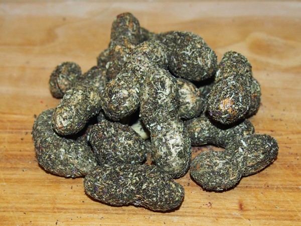 Neloupané arašídy obalené mátou 50 g